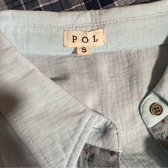 NWOT POL Light Blue Button-Up Shirt size S - Picture 11 of 11